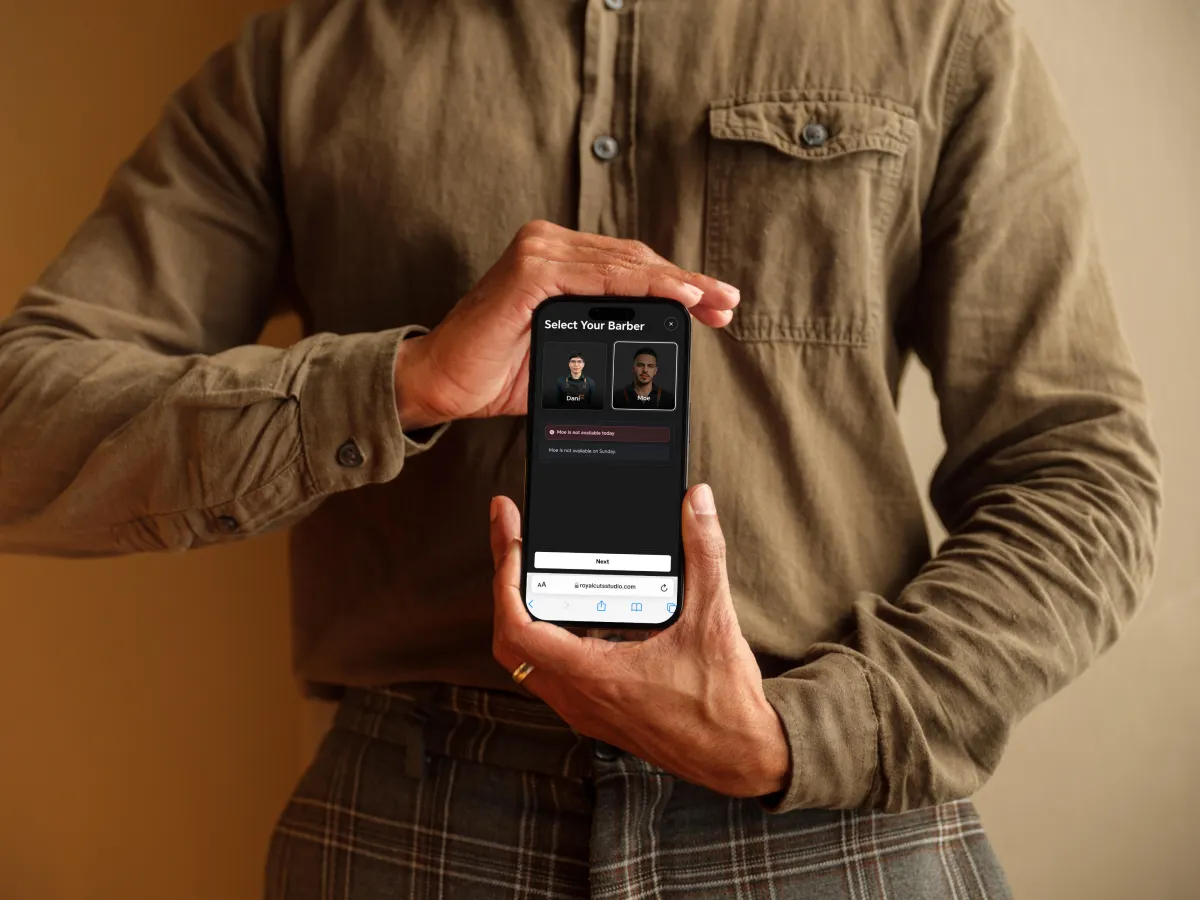 موقع إلكتروني لحجز خدمات الحلاقة